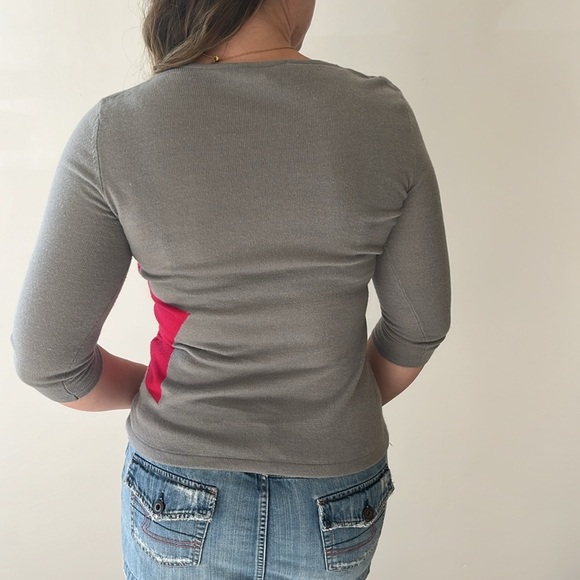 Spring + Mercer Gray and Pink Star Sweater Top Size Medium - Picture 4 of 5